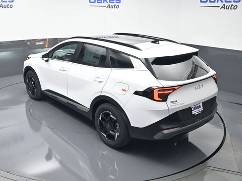 New 2026 Kia Sportage EX image 52