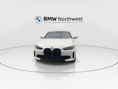 Used 2023 BMW i4 eDrive35 w/ Premium Package RWD image 8