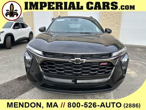 New 2026 Chevrolet Trax RS w/ Sunroof Package image 4