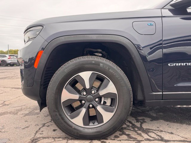 Used 2024 Jeep Grand Cherokee Limited 4xe AWD/4WD image 11