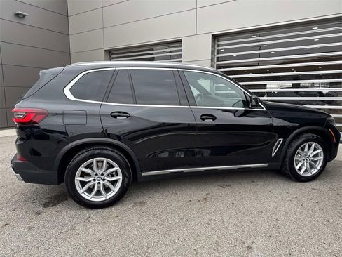 Used 2022 BMW X5 xDrive40i w/ Premium Package image 7