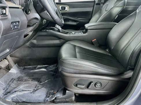 Used 2021 Kia Sorento EX w/ Panoramic Sunroof Package FWD image 28
