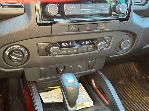 Used 2024 Nissan Frontier PRO-4X w/ Technology Package image 12