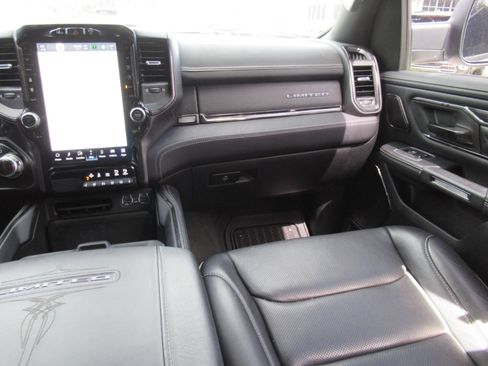 Used 2022 RAM 1500 Limited AWD/4WD image 14
