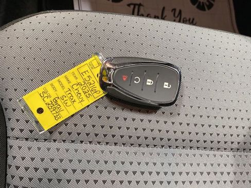 Certified 2025 Chevrolet Trax LT w/ LT Convenience Package image 30