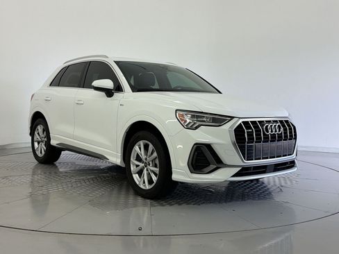 Used 2025 Audi Q3 2.0T Premium AWD/4WD image 7