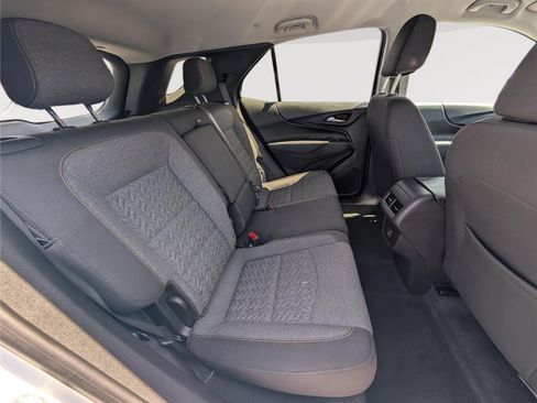 Used 2024 Chevrolet Equinox LT AWD/4WD image 12