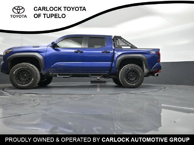 Used 2025 Toyota Tacoma TRD Off-Road AWD/4WD image 71