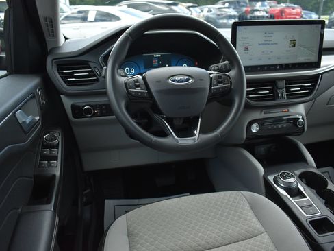 Used 2023 Ford Escape Active w/ Tech Pack #2 FWD image 18