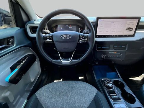 Certified 2025 Ford Maverick XLT w/ XLT Luxury Package FWD image 6