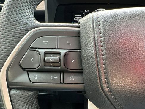 Used 2025 Toyota Tundra Limited image 19