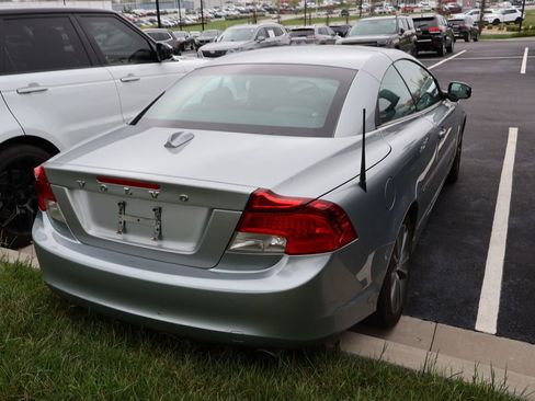 Used 2011 Volvo C70 T5 w/ Climate Pkg image 10