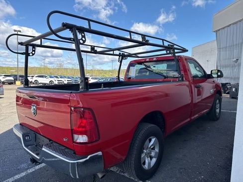 Used 2022 RAM 1500 Tradesman w/ Chrome Appearance Group RWD image 5