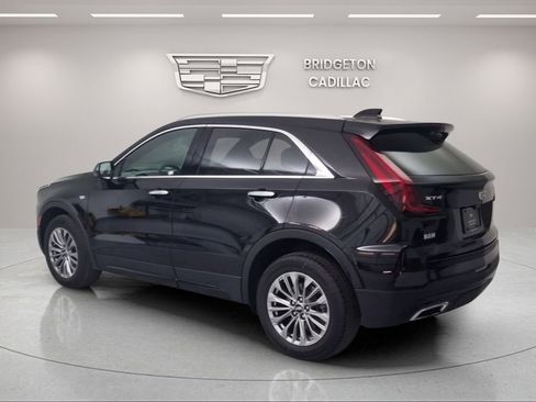 Used 2024 Cadillac XT4 Premium Luxury image 5