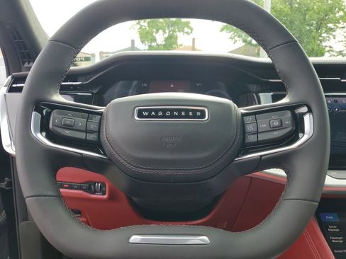 Used 2024 Jeep Wagoneer Launch Edition AWD/4WD image 26
