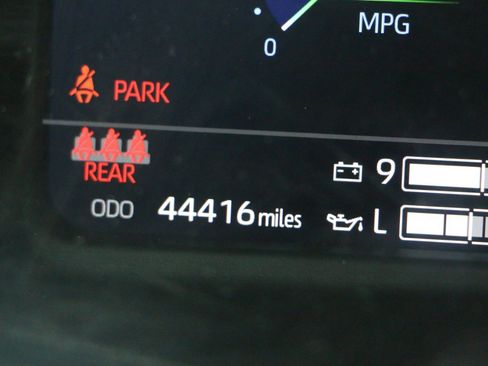 Used 2024 Toyota Tundra Limited w/ TRD Off-Road Package AWD/4WD image 36