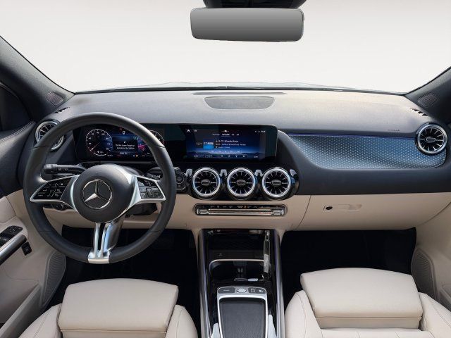 Certified 2026 Mercedes-Benz GLA 250 4MATIC image 15