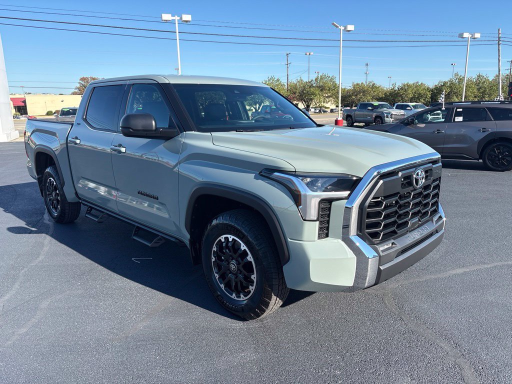 New 2026 Toyota Tundra SR5 w/ TRD Off-Road Premium Package AWD/4WD image 11