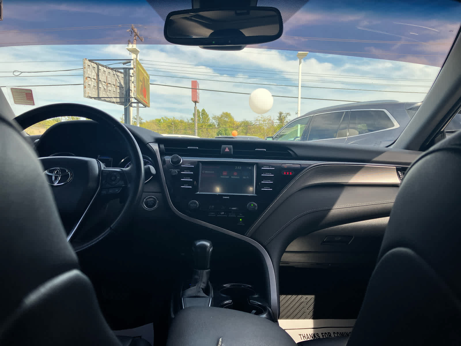 Used 2020 Toyota Camry SE w/ Convenience Package FWD image 31