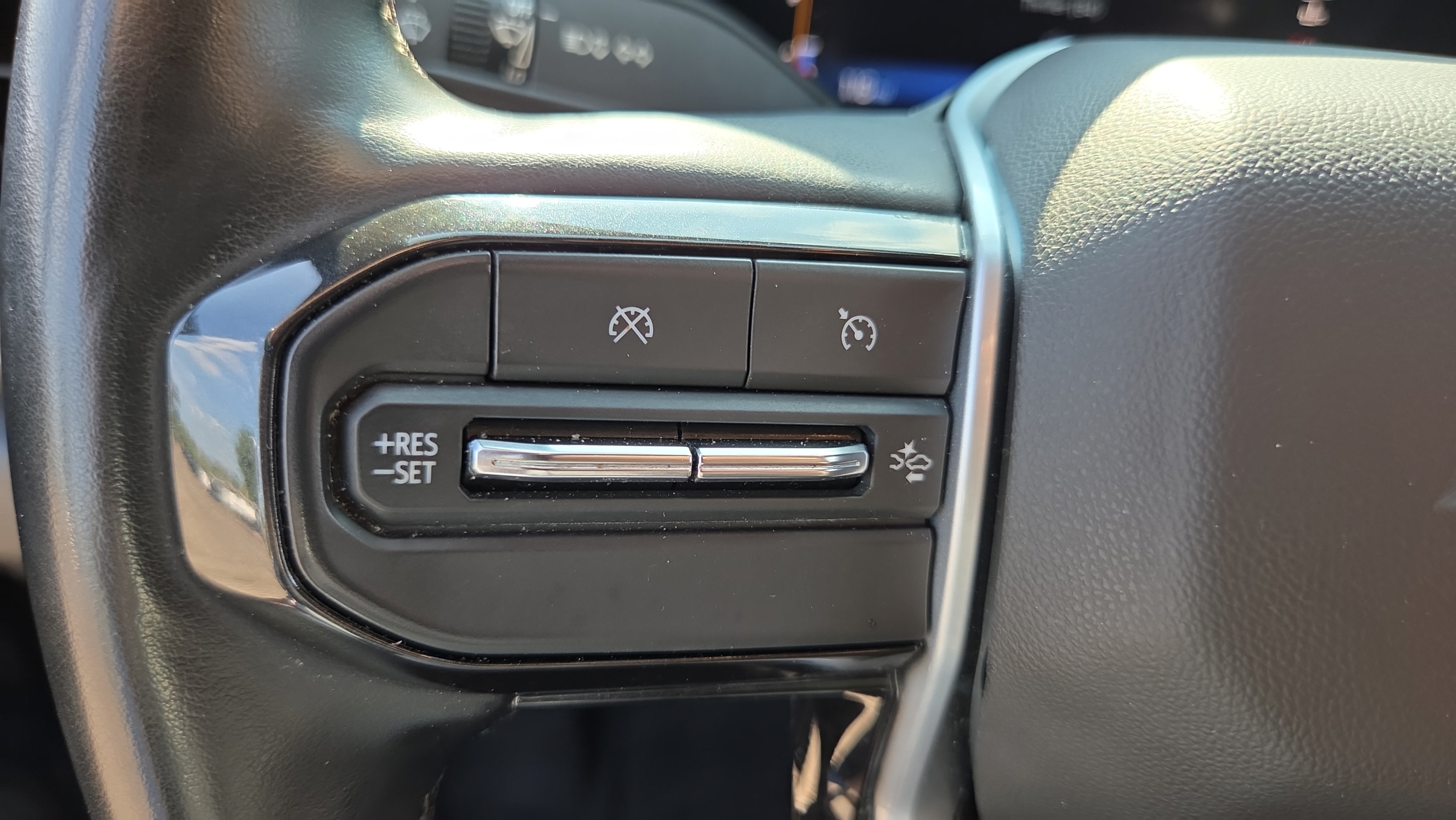 Certified 2023 Chevrolet Colorado LT w/ LT Convenience Package III RWD image 24