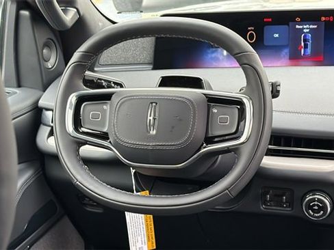 New 2025 Lincoln Navigator L Reserve w/ Jet Appearance Package image 21