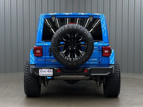 Used 2024 Jeep Wrangler Unlimited Sahara AWD/4WD image 4