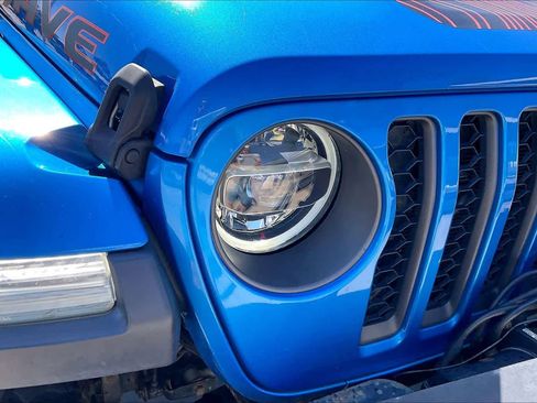 Used 2021 Jeep Gladiator Mojave AWD/4WD image 27
