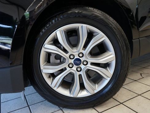 Used 2022 Ford Edge Titanium image 50