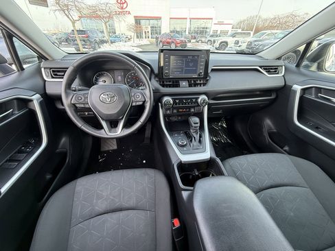 Used 2022 Toyota RAV4 XLE image 12
