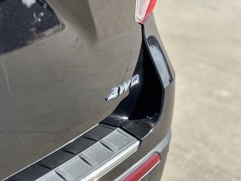 Used 2021 Ford Explorer Platinum w/ Equipment Group 601A image 27