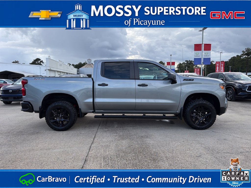 Certified 2023 Chevrolet Silverado 1500 Custom Trail Boss w/ LPO, Dark Essentials Package AWD/4WD image 7