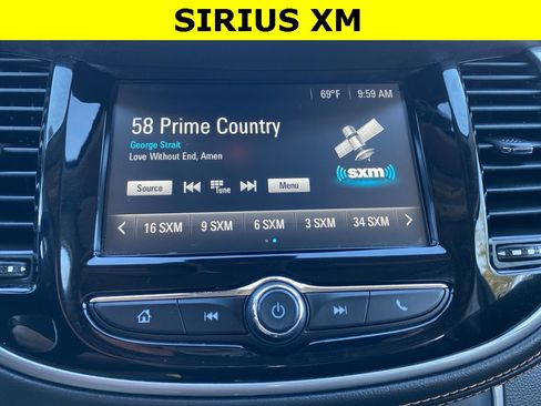 Used 2017 Chevrolet Trax LT w/ LT Convenience Package image 8