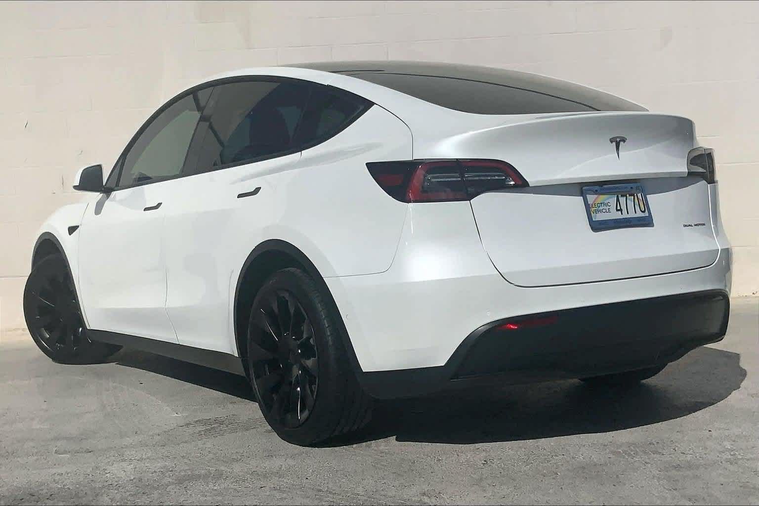 Used 2021 Tesla Model Y Long Range AWD/4WD image 4