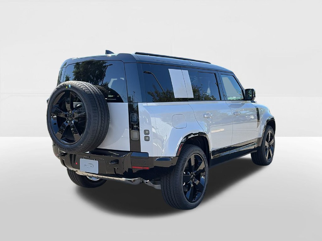 New 2026 Land Rover Defender 110 X-Dynamic SE AWD/4WD image 5