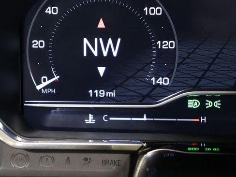 Used 2024 GMC Sierra 1500 Elevation image 44