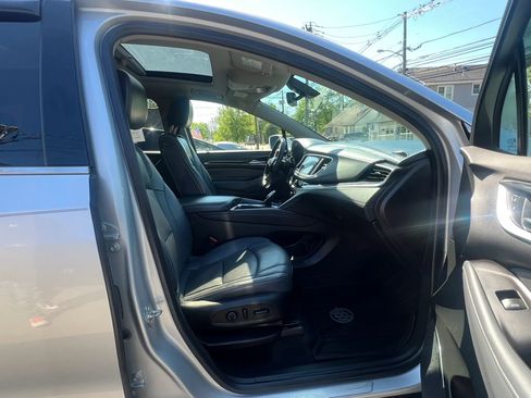 Used 2018 Buick Enclave Essence w/ Trailering Package AWD/4WD image 33