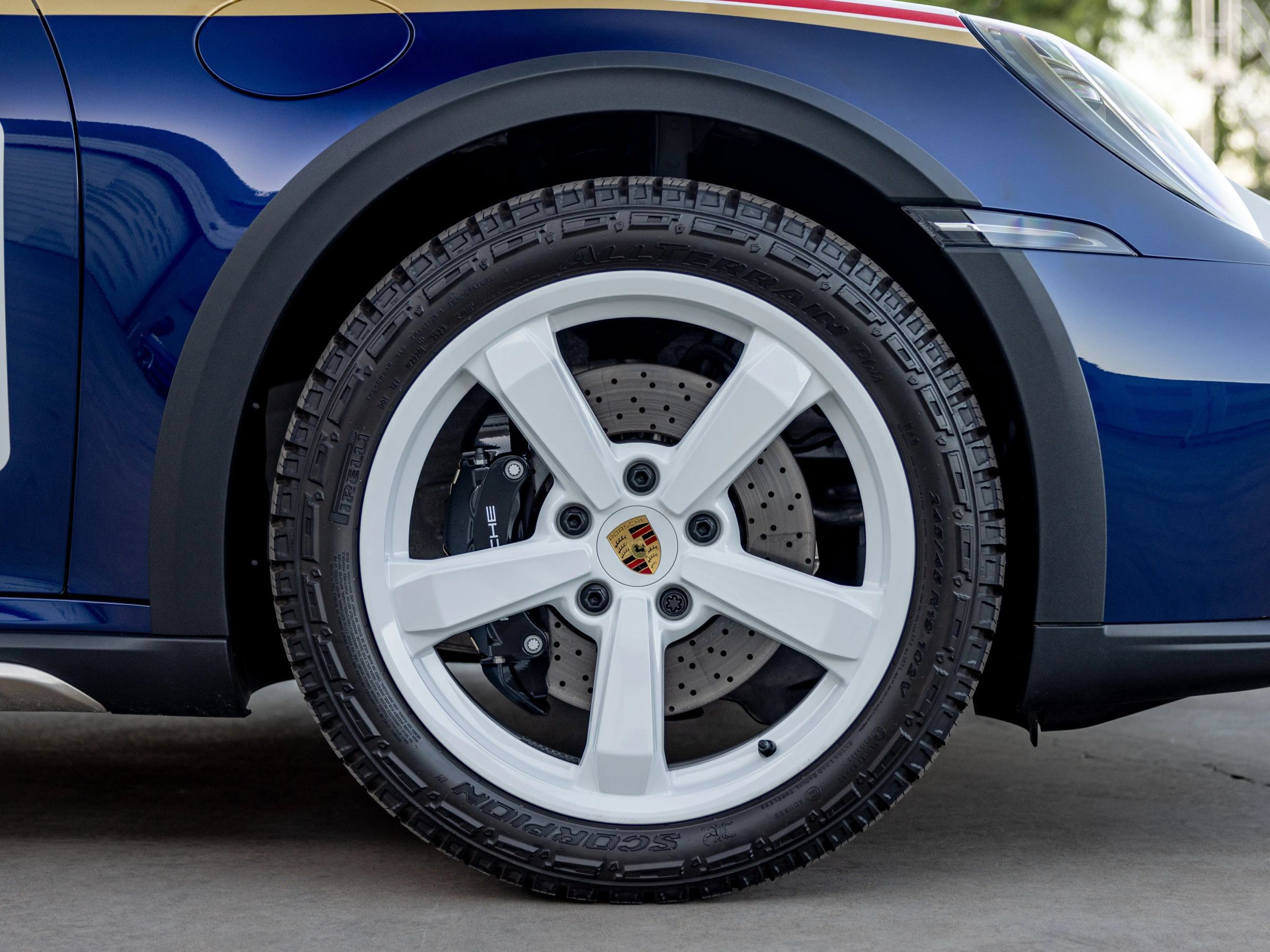 Used 2024 Porsche 911 Dakar AWD/4WD image 30