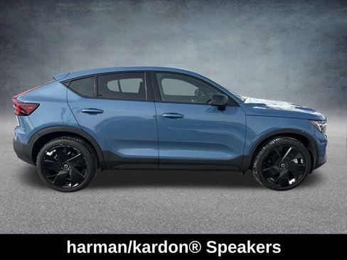 Used 2023 Volvo C40 P8 Recharge Ultimate image 6