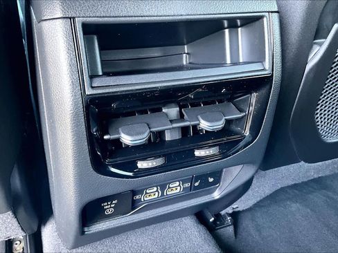 Used 2024 Jeep Grand Cherokee Limited 4xe image 32