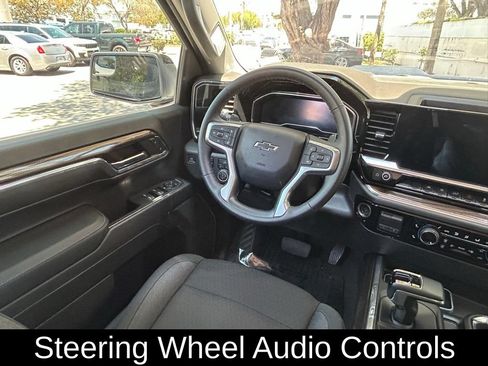 Used 2024 Chevrolet Silverado 1500 LT Trail Boss AWD/4WD image 9