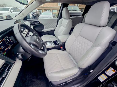 Used 2024 Mitsubishi Outlander SEL image 26