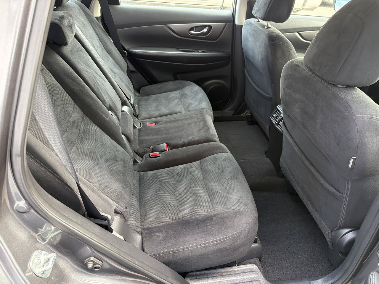 Used 2014 Nissan Rogue S AWD/4WD image 11