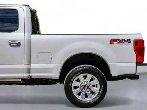 Used 2022 Ford F250 Platinum w/ FX4 Off-Road Package image 11