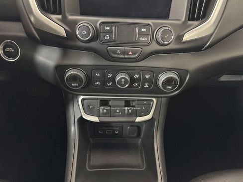 Used 2023 GMC Terrain SLT w/ Elevation Edition FWD image 24
