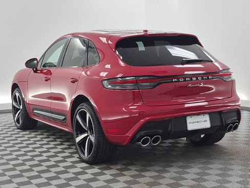 Certified 2023 Porsche Macan S AWD/4WD image 3