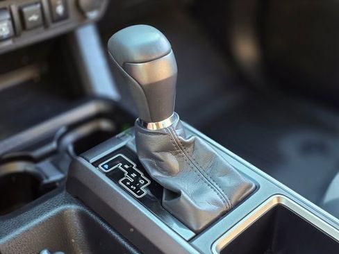 Used 2023 Toyota Tacoma TRD Off-Road image 28