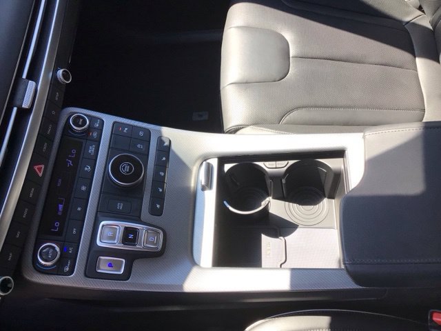 Used 2023 Hyundai Palisade SEL w/ Premium Package FWD image 17