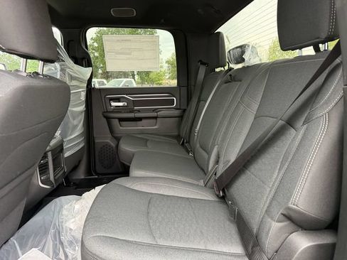 New 2026 RAM 2500 Big Horn AWD/4WD image 25