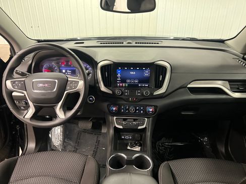 Certified 2023 GMC Terrain SLE w/ Driver Convenience Package AWD/4WD image 17