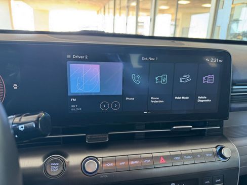 Used 2025 Hyundai Kona SEL image 21